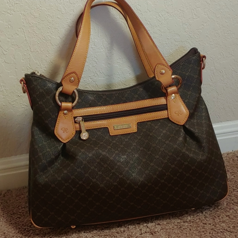 Rioni handbag